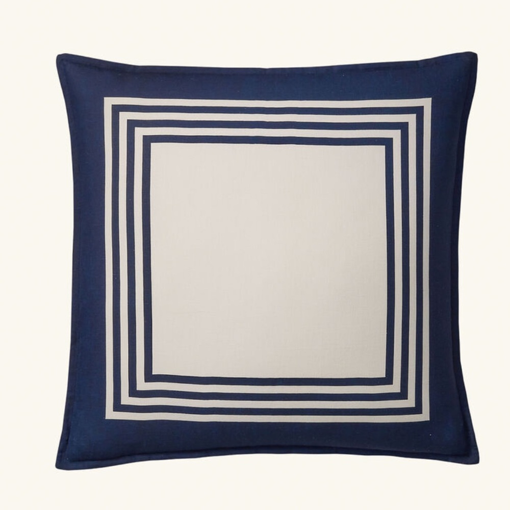 NWT Ralph Lauren 100% Silk Deerfield Pillow Cover White Navy Border 24x24 2‎ Set